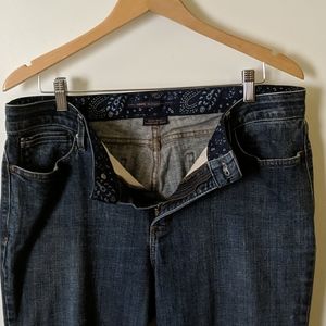 Levi perfect waist straight 525 jeans